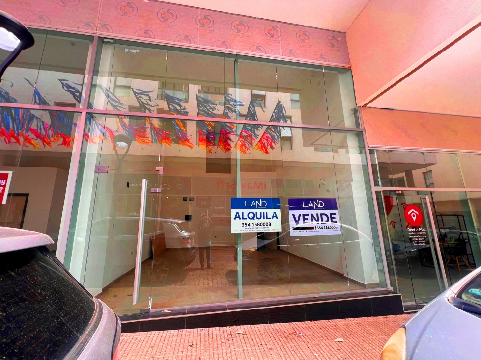VENTA LOCAL COMERCIAL EN EL CENTRO PASEO QUATTRO - 2