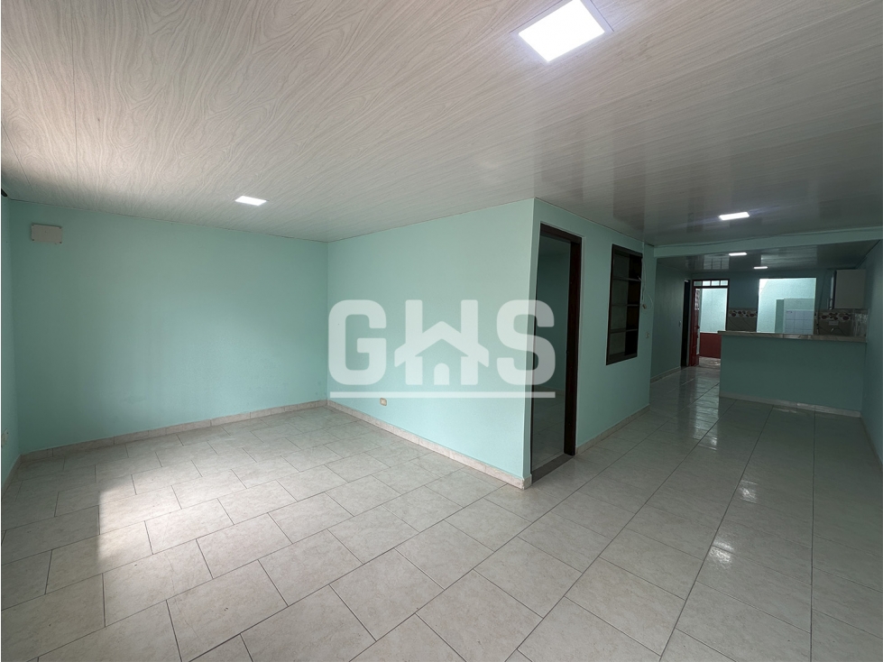 SE VENDE CASA EN EL BARRIO LOS ALPES CARTAGO