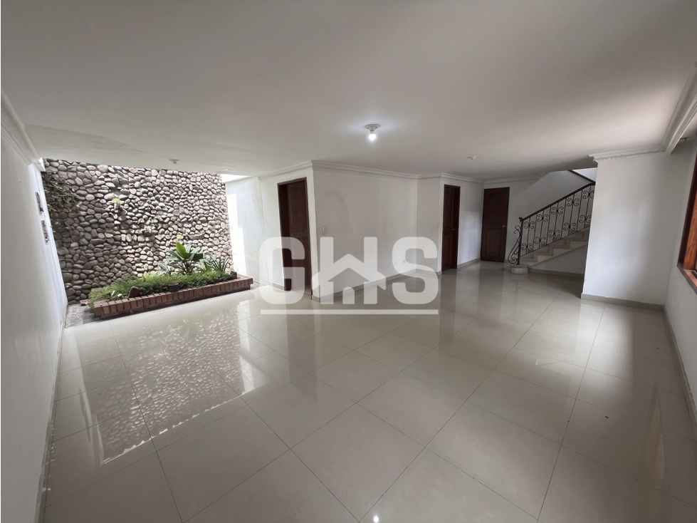 SE VENDE CASA EN EL BARRIO LA ISABELA CARTAGO