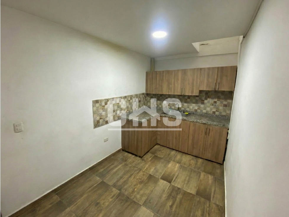SE VENDE CASA DUPLEX EN BARRIO LAURELES CARTAGO — foto 2