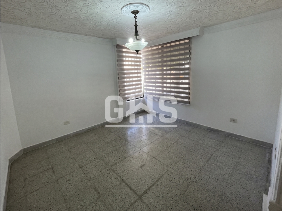 SE VENDE CASA ESQUINERA EN BARRIO LAURELES CARTAGO — foto 3