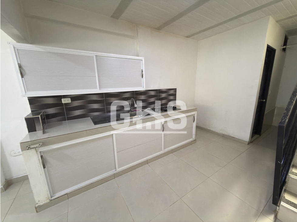 SE ARRIENDA CASA EN EL BARRIO PORVENIR CARTAGO — foto 3