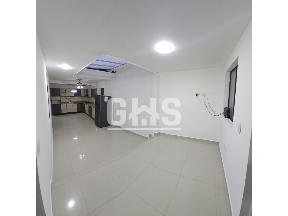 SE VENDE CASA CON LOCAL EN BARRIO SAN NICOLAS CARTAGO — foto 4