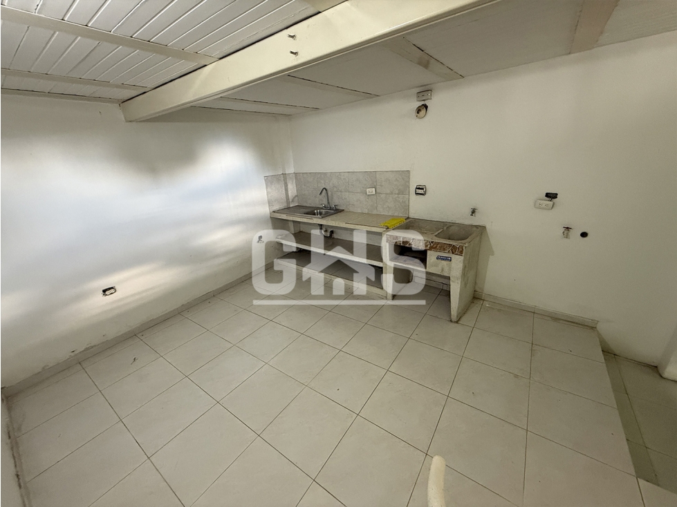 SE ARRIENDA APARTAESTUDIO EN BARRIO EL REBAÑO CARTAGO — foto 4