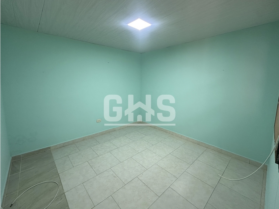 SE VENDE CASA EN EL BARRIO LOS ALPES CARTAGO — foto 4