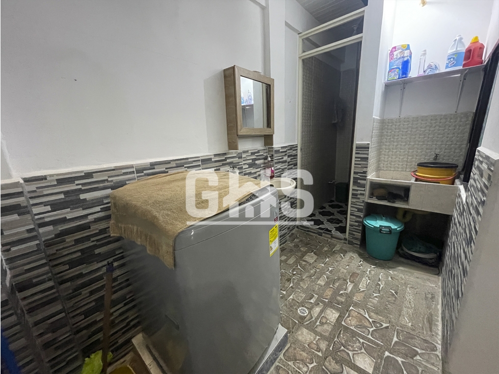 SE VENDE CASA DUPLEX EN BARRIO SAN CARLOS CARTAGO - 6
