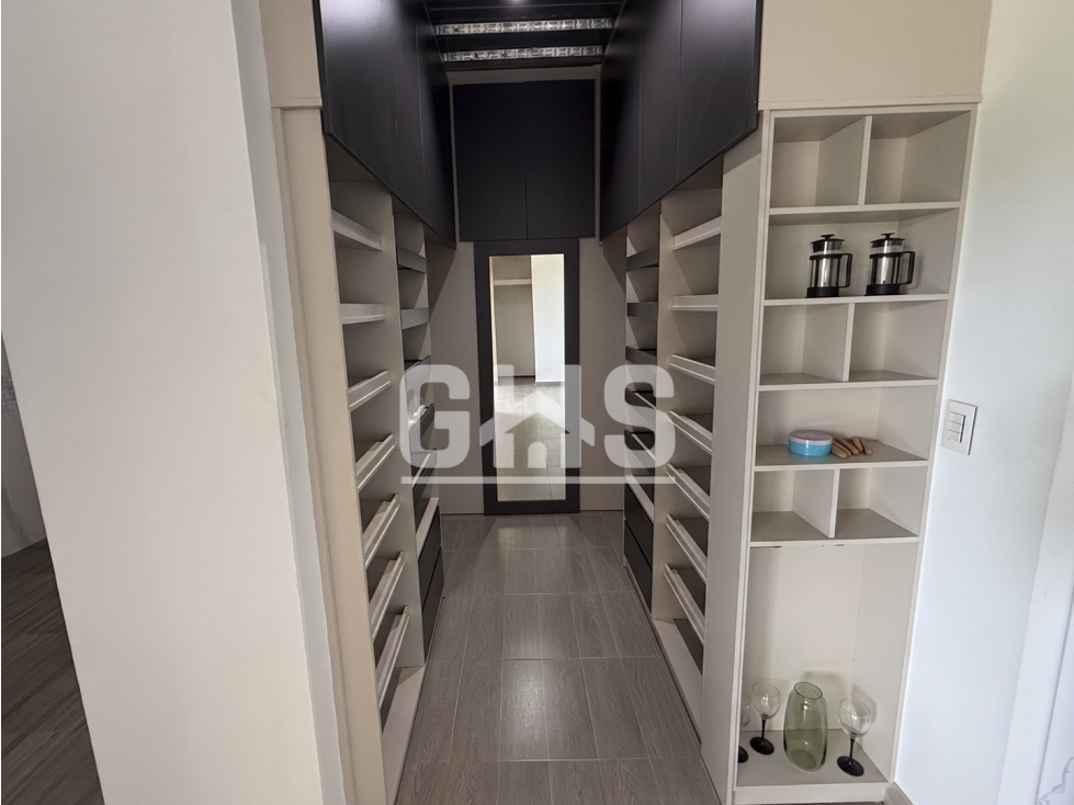 SE ARRIENDA ESPACIO RESIDENCIAL EXCLUSIVO AMOBLADO LA VITRINA CARTAGO — foto 6