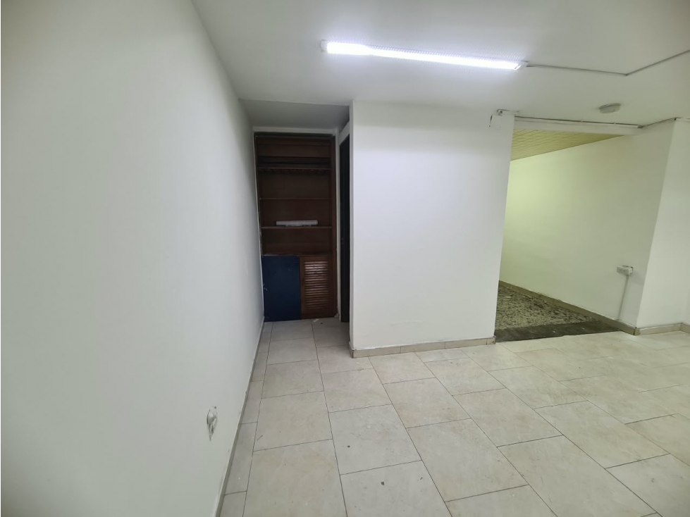 LOCAL 103 EN ARRIENDO FONTIBÓN BRR. ARABIA — foto 3