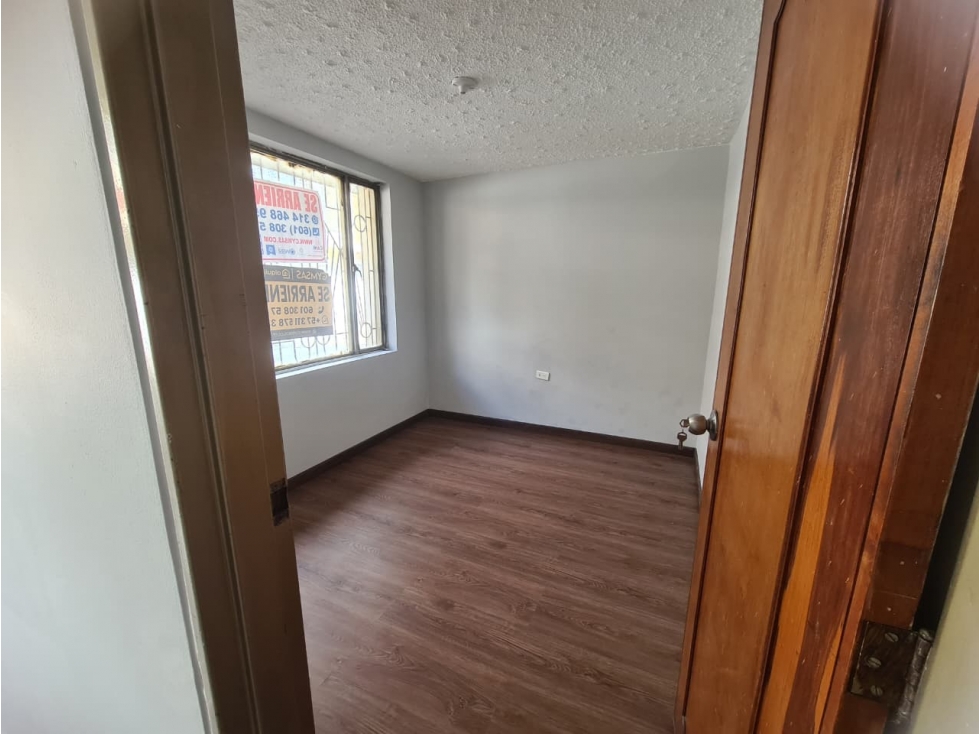 APARTAMENTO PRIMER PISO FONTIBON BRR. SANTANDER — foto 3