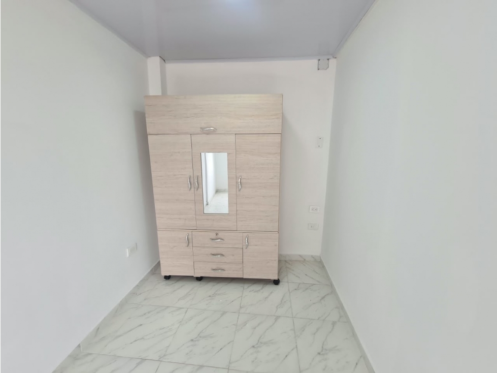 APARTAMENTO PISO 3 BRR. VILLEMAR - FONTIBÓN — foto 3