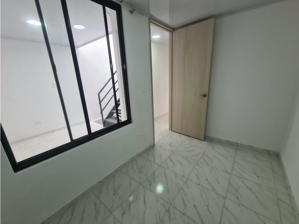 APARTAMENTO DUPLEX BRR. VILLEMAR - FONTIBÓN — foto 2