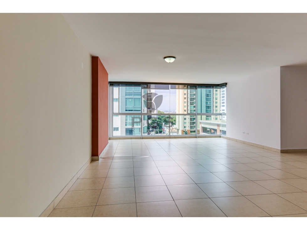 PH Costa View, Costa del Este: Apartamento grande a excelente precio