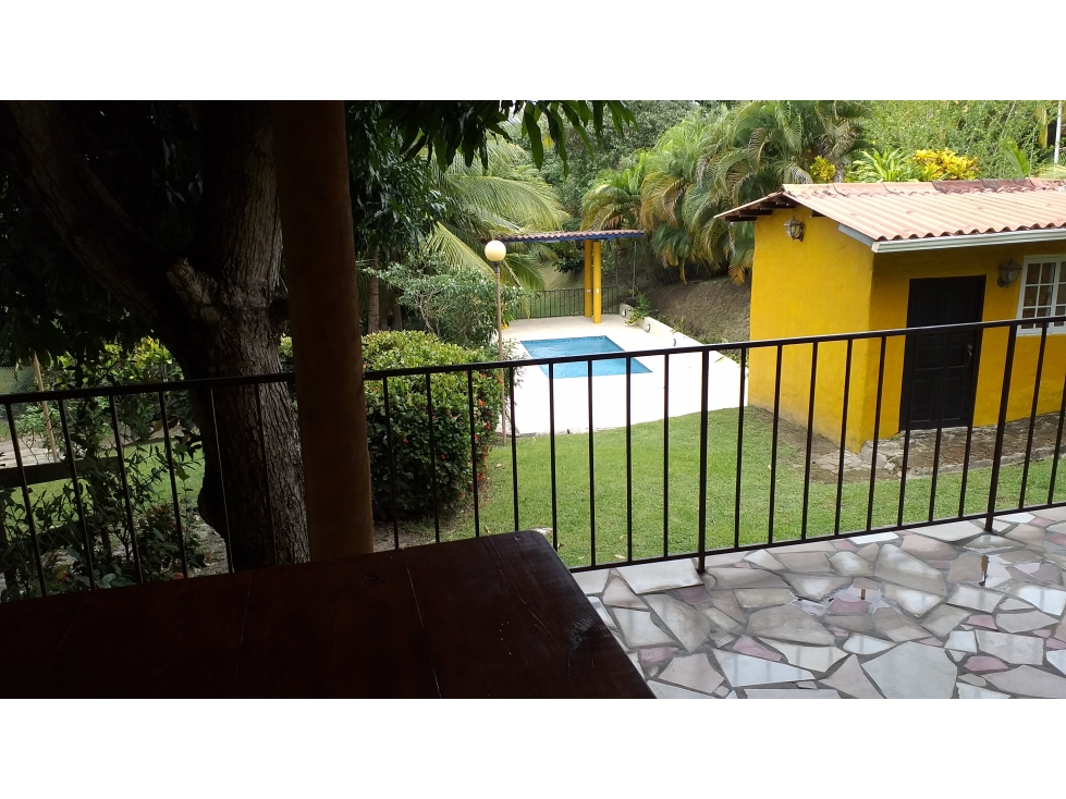 Propiedad de playa de 2 dormitorios, casita y una piscina - 2