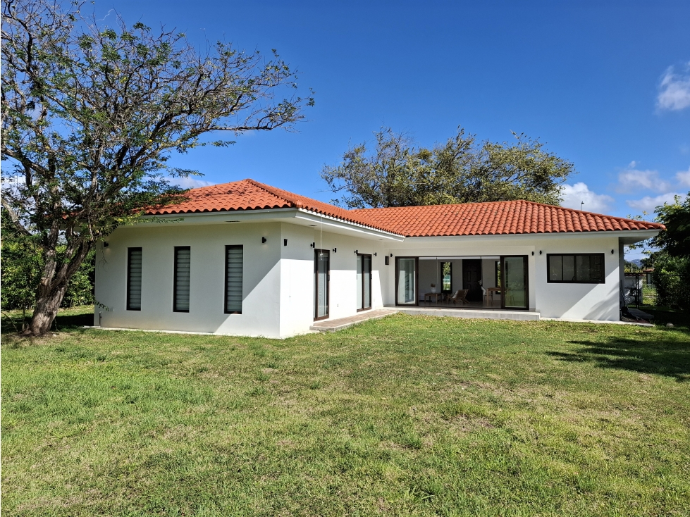 Haga tu OFERTA. Casa nueva con 3 recamaras