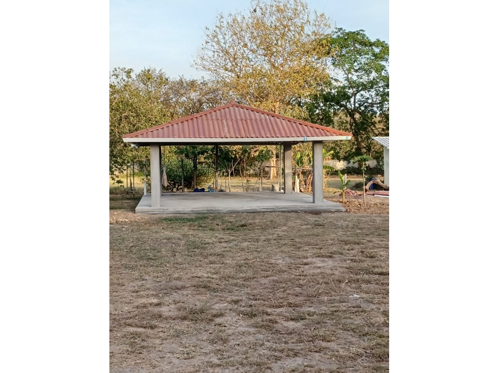 Villas Campestres - Lote - Excelente ubicación y árboles maduros!