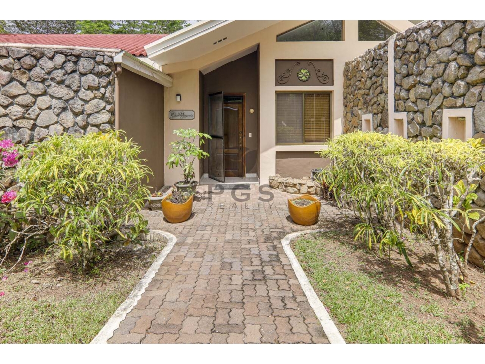 Brisas del Lago- Hermosa y exclusiva área residencial