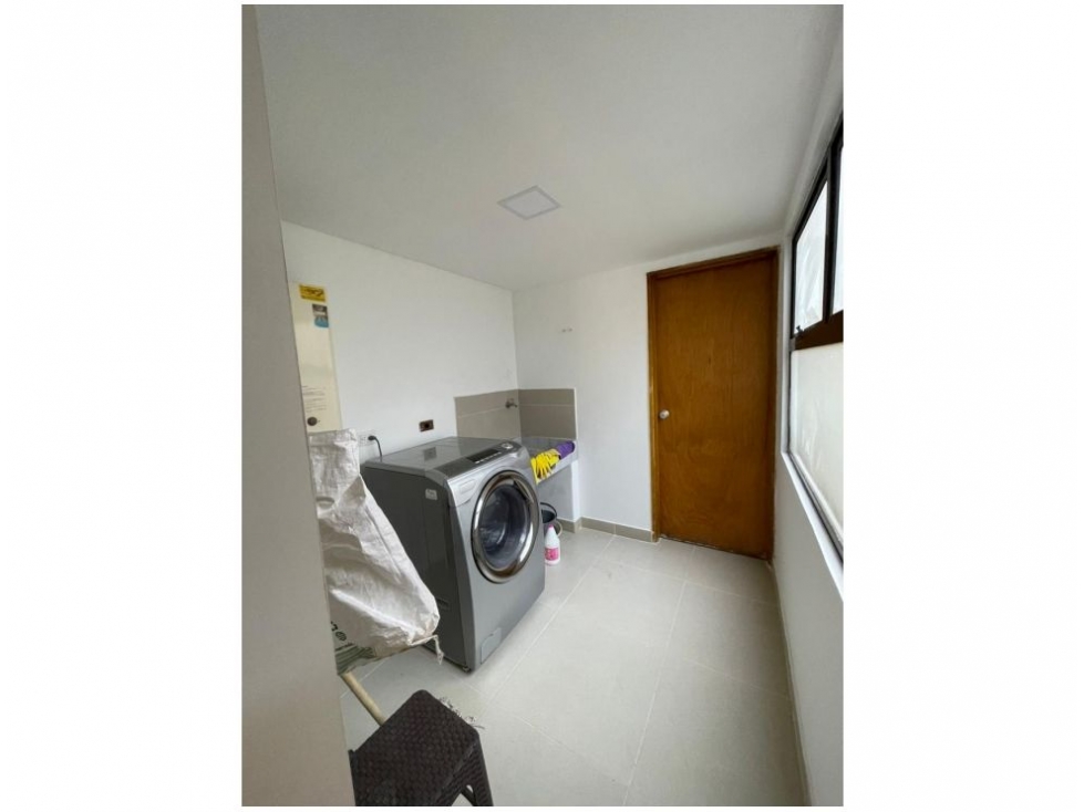 APARTAMENTO EN LAURELES LOS ALMENDROS CERCA A LA UPB — foto 6
