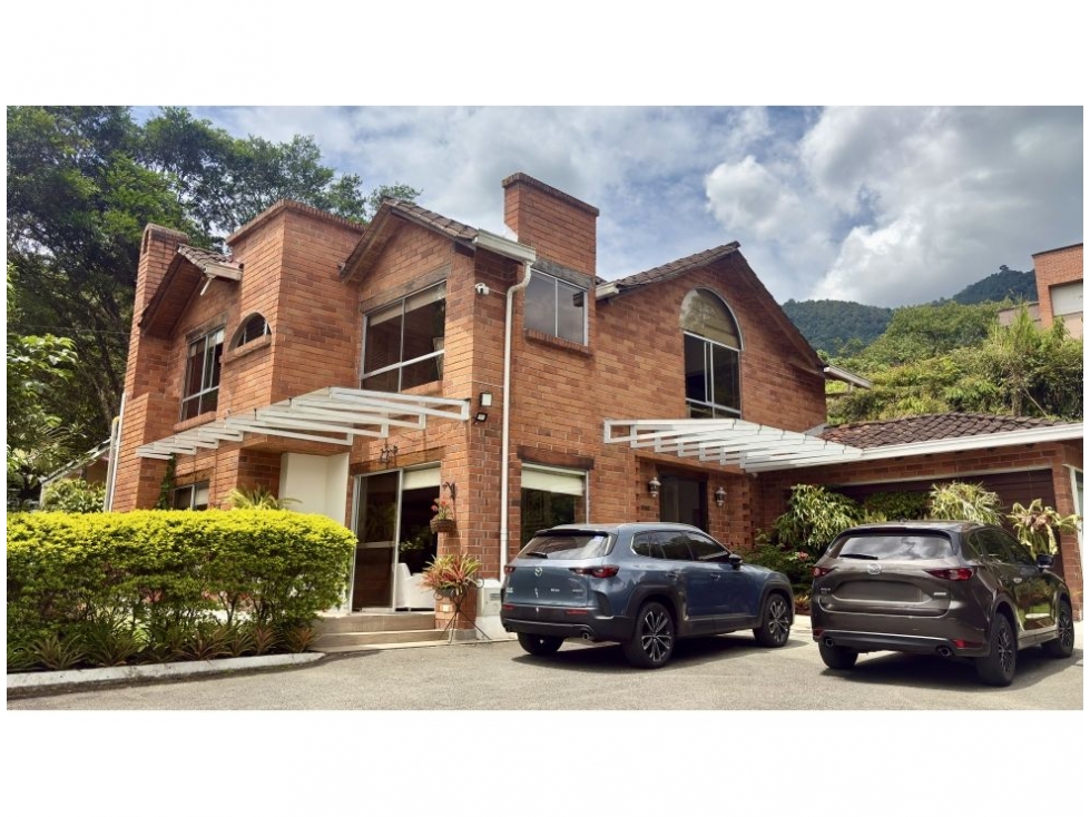 CASA CAMPESTRE EN LA LOMA DEL ESCOBERO ENVIGADO PARTE BAJA — foto 2