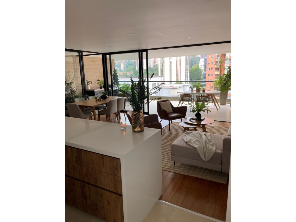 APARTAMENTO EN EL POBLADO SECTOR SANTA MARÍA DE LOS ÁNGELES