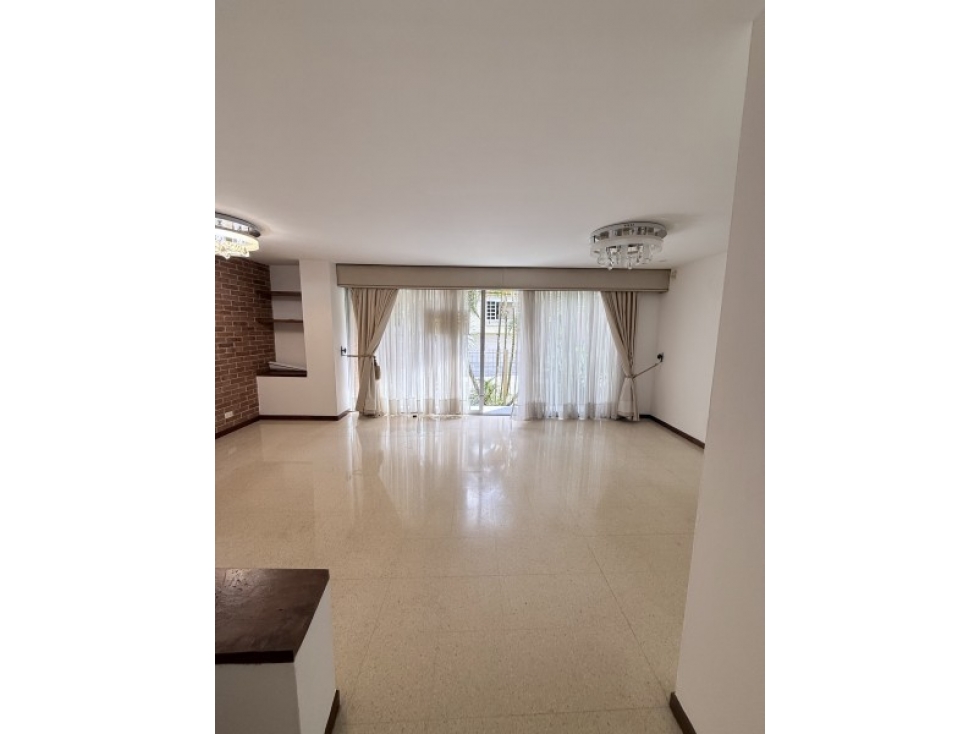 APARTAMENTO EN ENVIGADO SECTOR EL PORTAL