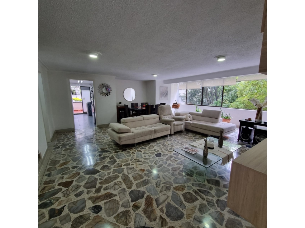APARTAMENTO EN EL POBLADO SECTOR LOMA DEL TESORO