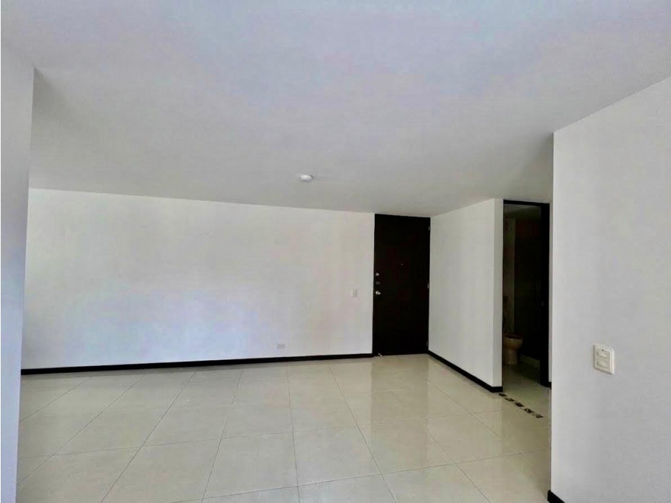 APARTAMENTO EN ENVIGADO SECTOR SEÑORIAL CERCA DE MAYORCA — foto 3