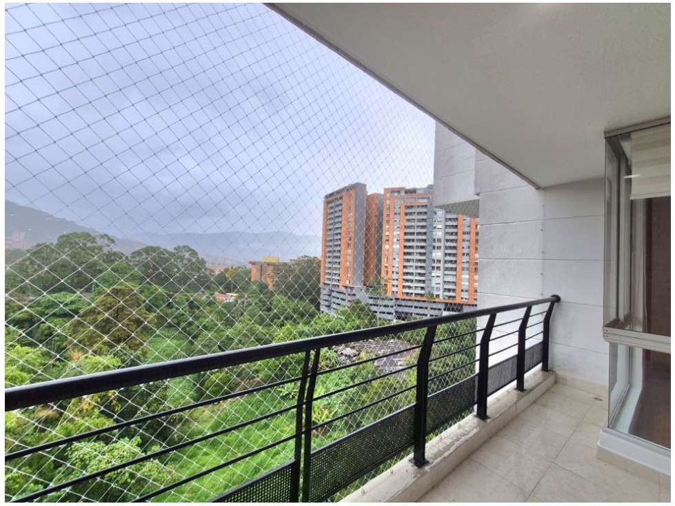 APARTAMENTO EN ENVIGADO SECTOR LA INMACULADA - CUMBRES — foto 3