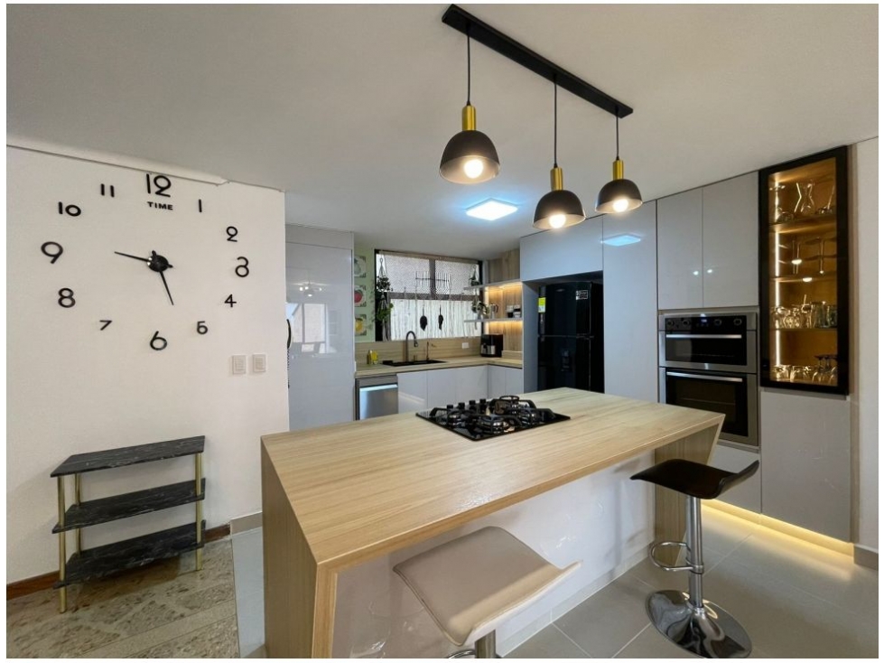 APARTAMENTO EN LAURELES LOS ALMENDROS CERCA A LA UPB — foto 2