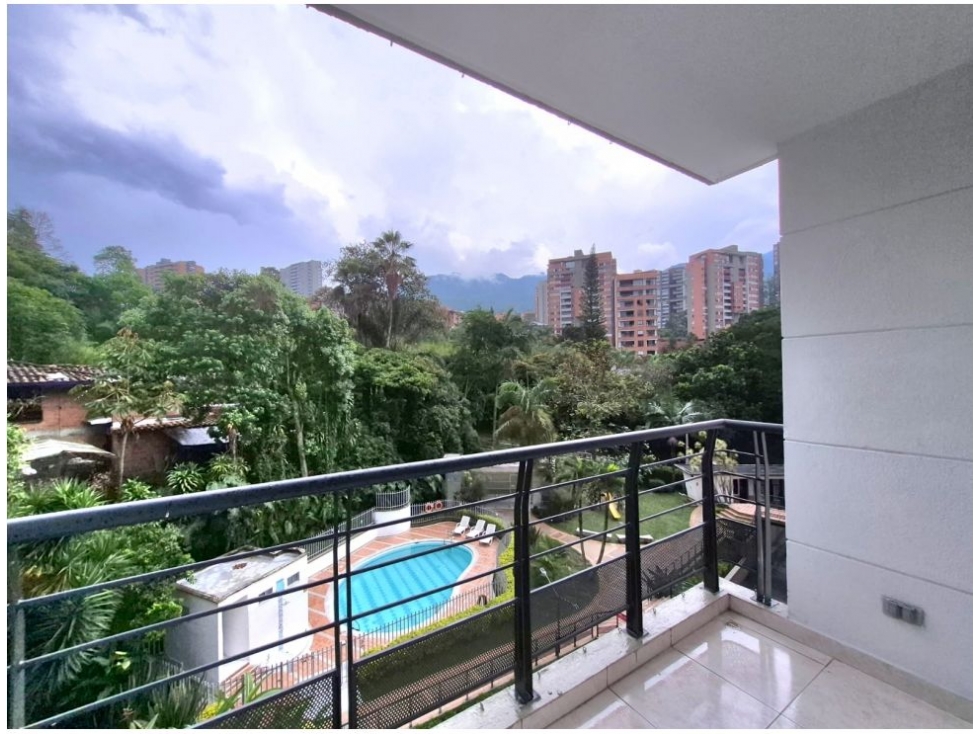 APARTAMENTO EN ENVIGADO SECTOR LA IMACULADA — foto 4