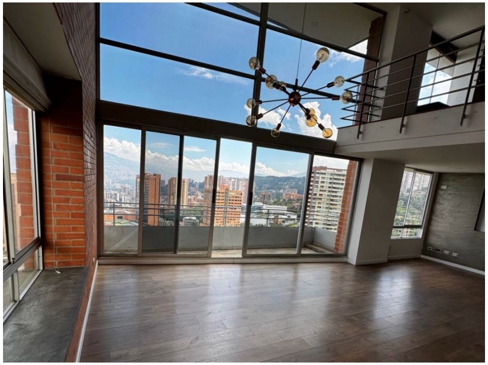 APARTAMENTO DÚPLEX EN EL POBLADO CERCA DEL TESORO — foto 3