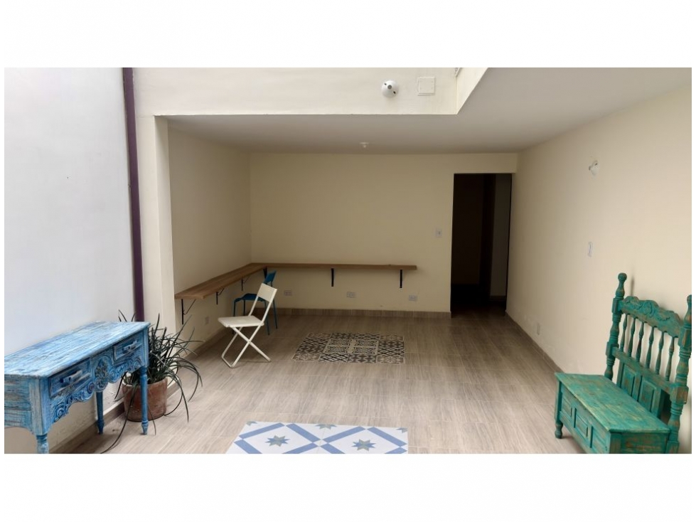 CASA EN LAURELES CERCA DE LA UPB - 1