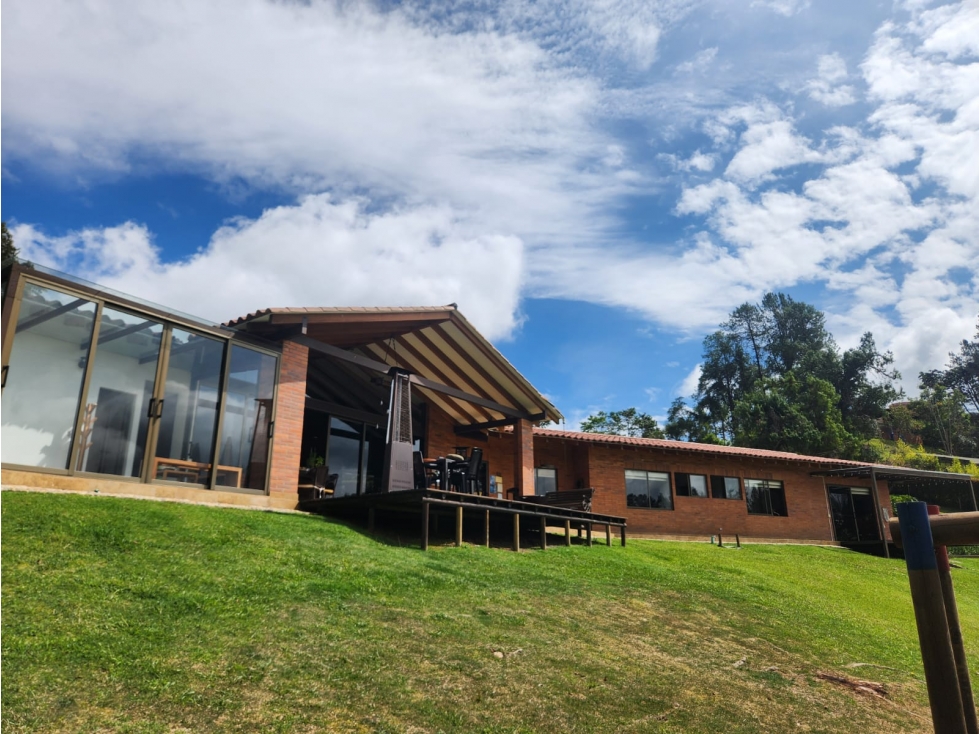 CASA CAMPESTRES DE UN NIVEL -SECTOR COLEGIO VERMONT