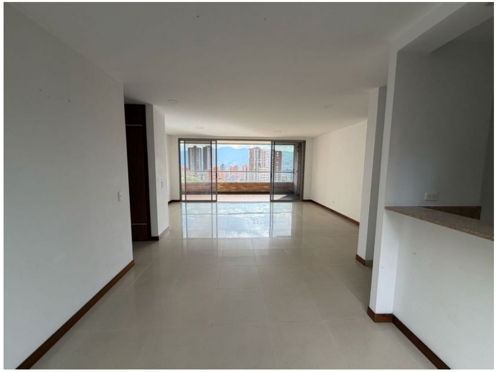 APARTAMENTO EN EL POBLADO SECTOR LAS SANTAS — foto 2