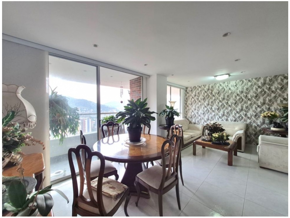 APARTAMENTO EN ENVIGADO SECTOR LOMA DEL ESMERALDAL — foto 2