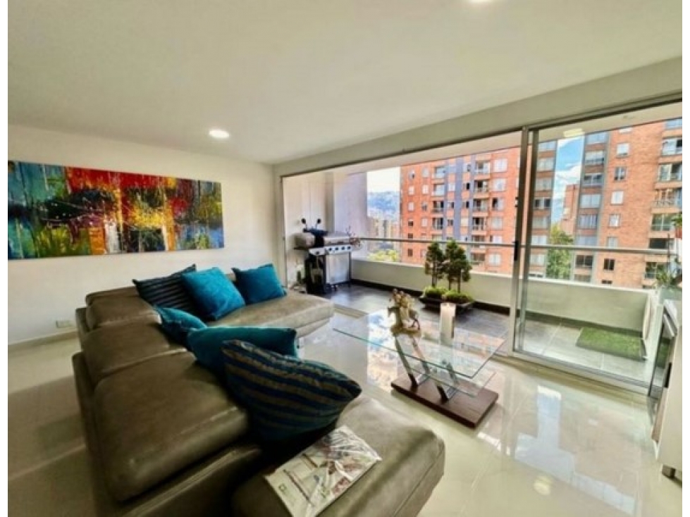 APARTAMENTO EN EL POBLADO SECTOR CASTROPOL