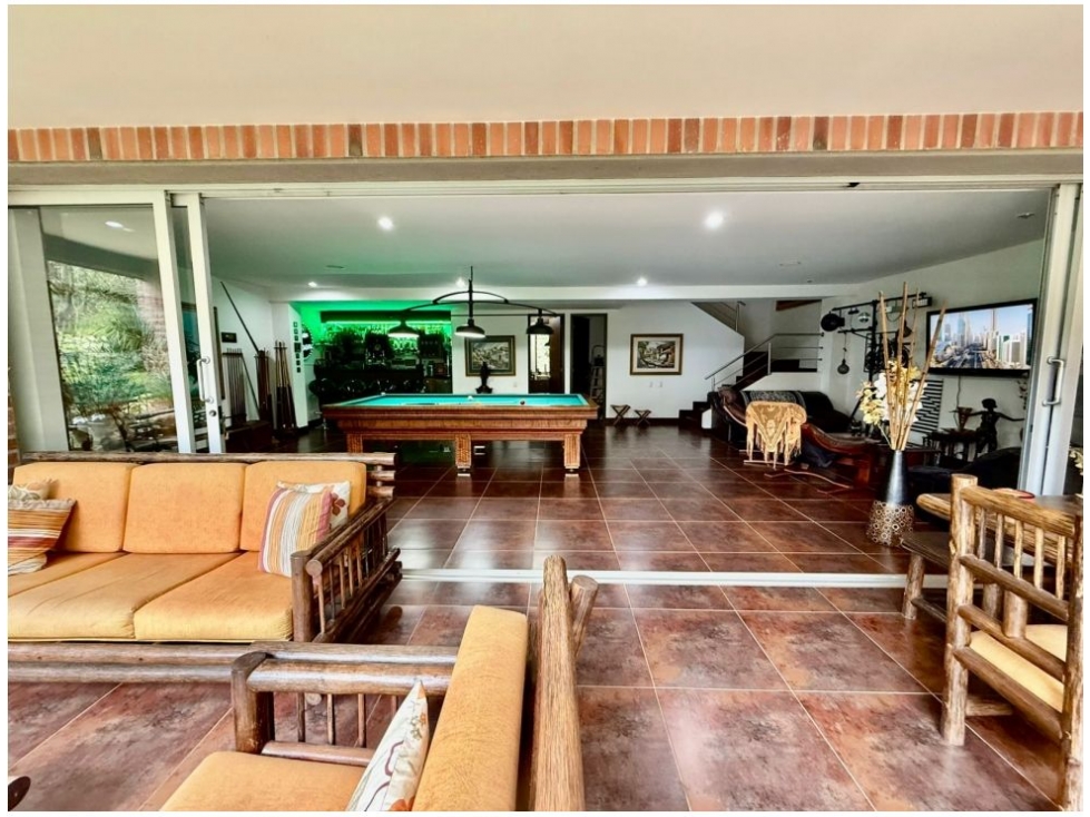 CASA EN ENVIGADO SECTOR LOMA DE BENEDICTINOS — foto 4