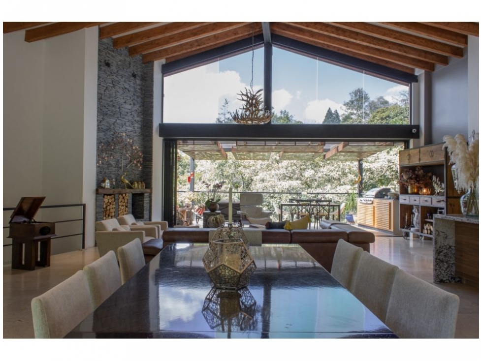 CASA EN LA VARIANTE LAS PALMAS, ENVIGADO