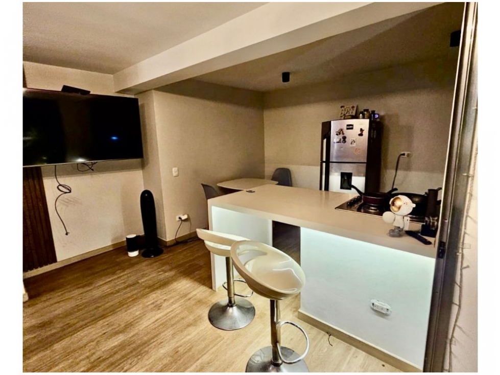 APARTAMENTO EN LA LOMA DE LOS BERNAL