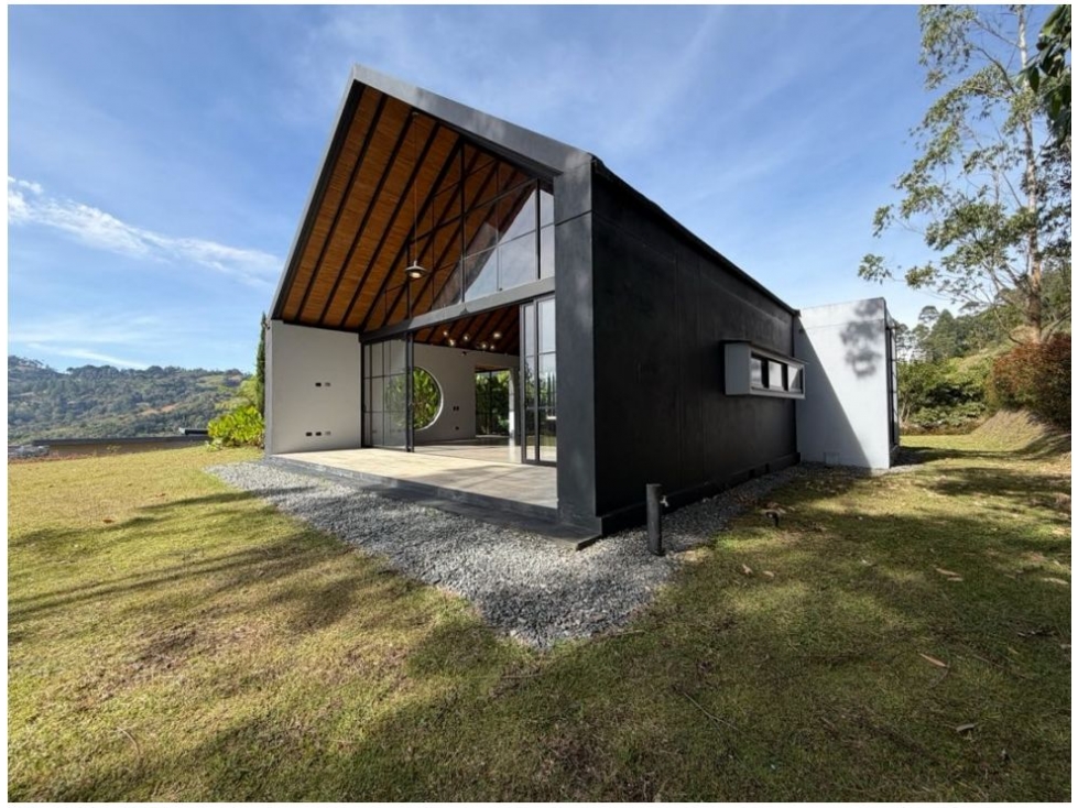 CASA CAMPESTRE EN EL RETIRO VIA DON DIEGO - LLANOGRANDE — foto 3