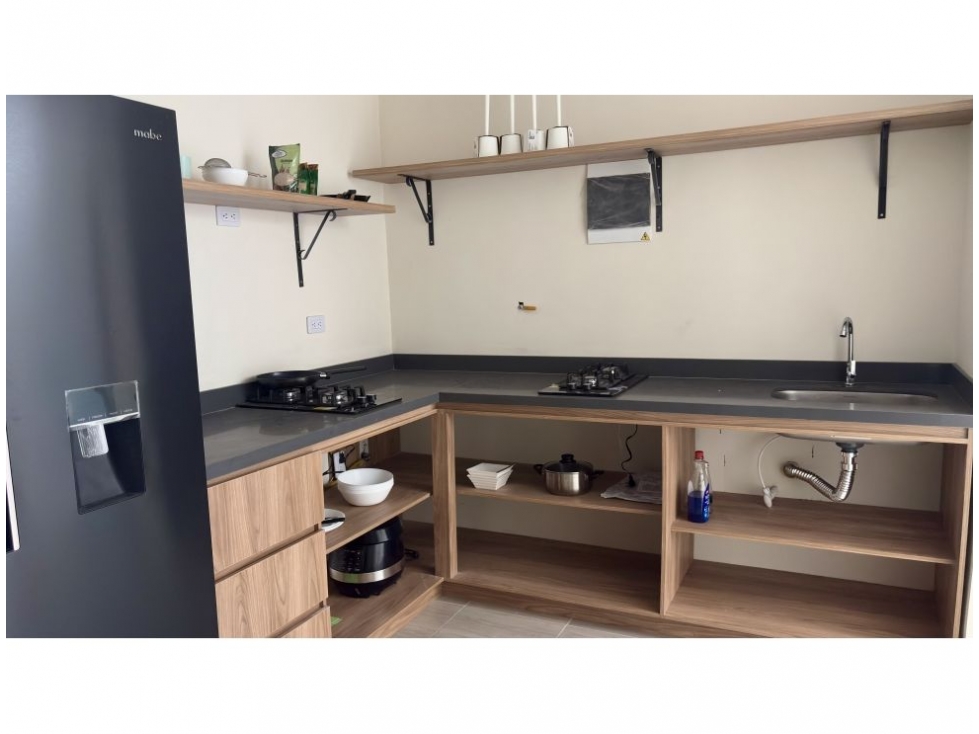 CASA EN LAURELES CERCA DE LA UPB - 3
