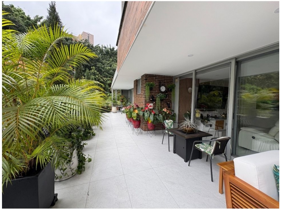 APARTAMENTO EN EL POBLADO SECTOR CASTROPOL — foto 3