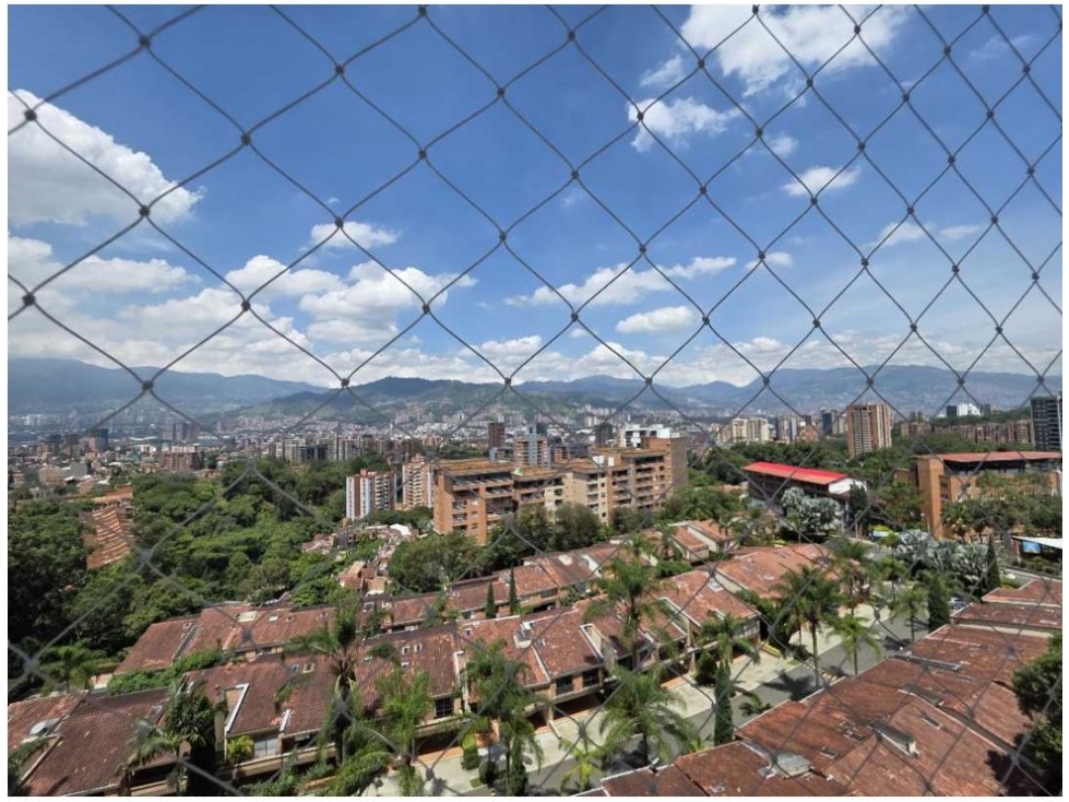 APARTAMENTO EN ENVIGADO SECTOR LOMA DE LOS BENEDICTINOS — foto 3