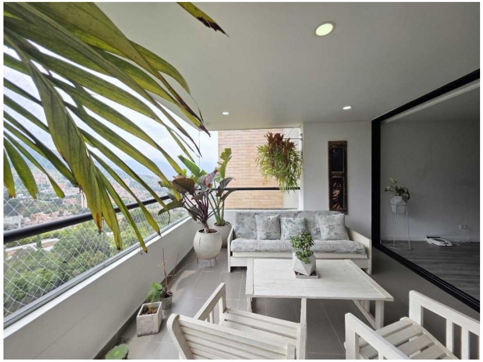 APARTAMENTO EN ENVIGADO SECTOR LOMA DE LAS BRUJAS — foto 3