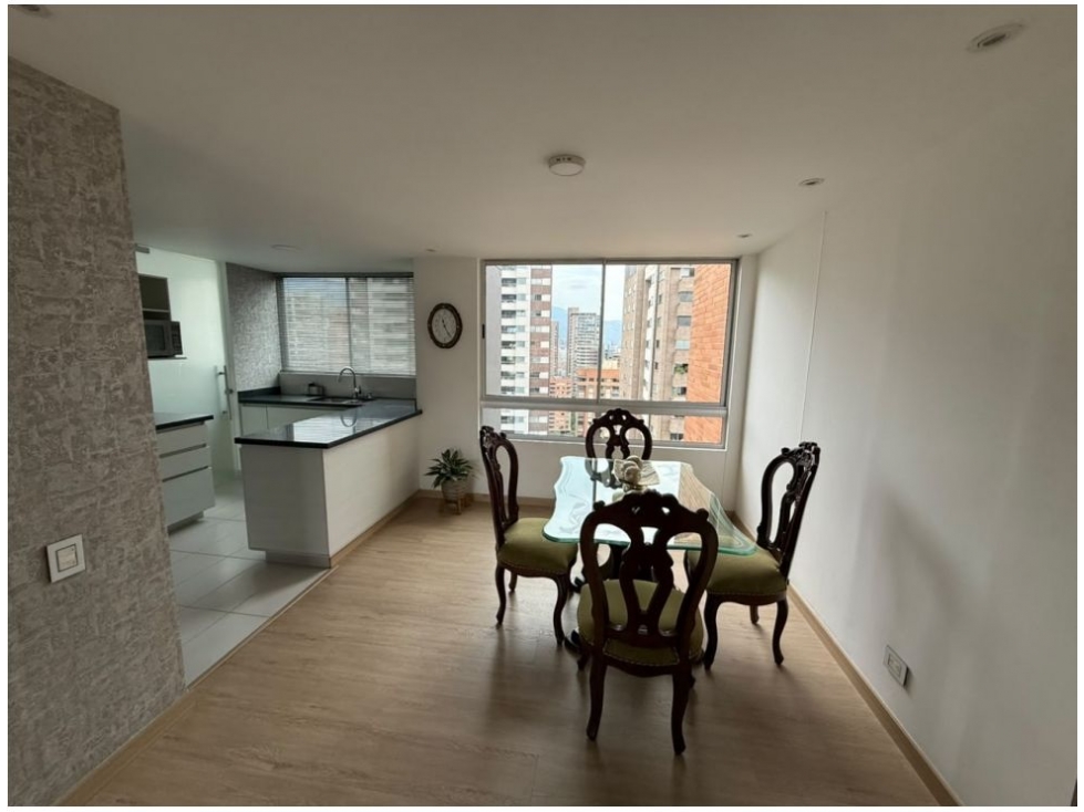 APARTAMENTO EN EL POBLADO SECTOR CASTROPOL — foto 3