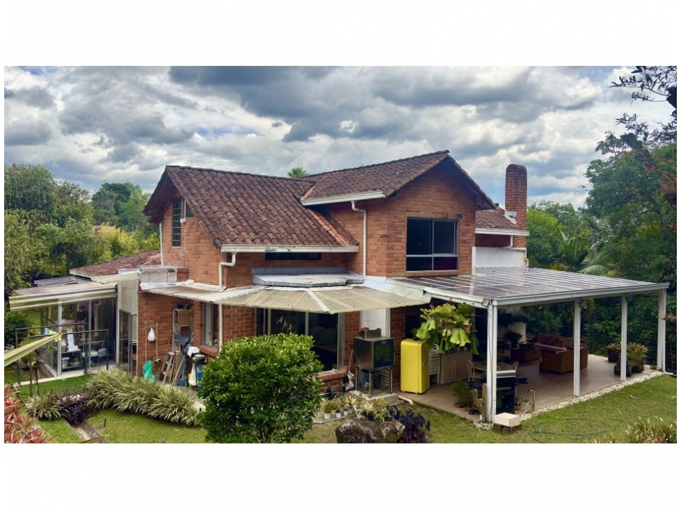 CASA CAMPESTRE EN LA LOMA DEL ESCOBERO ENVIGADO PARTE BAJA — foto 5