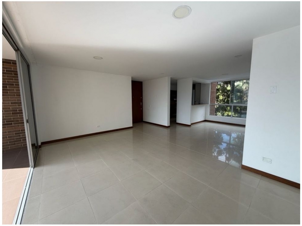 APARTAMENTO EN EL POBLADO SECTOR LAS SANTAS — foto 4