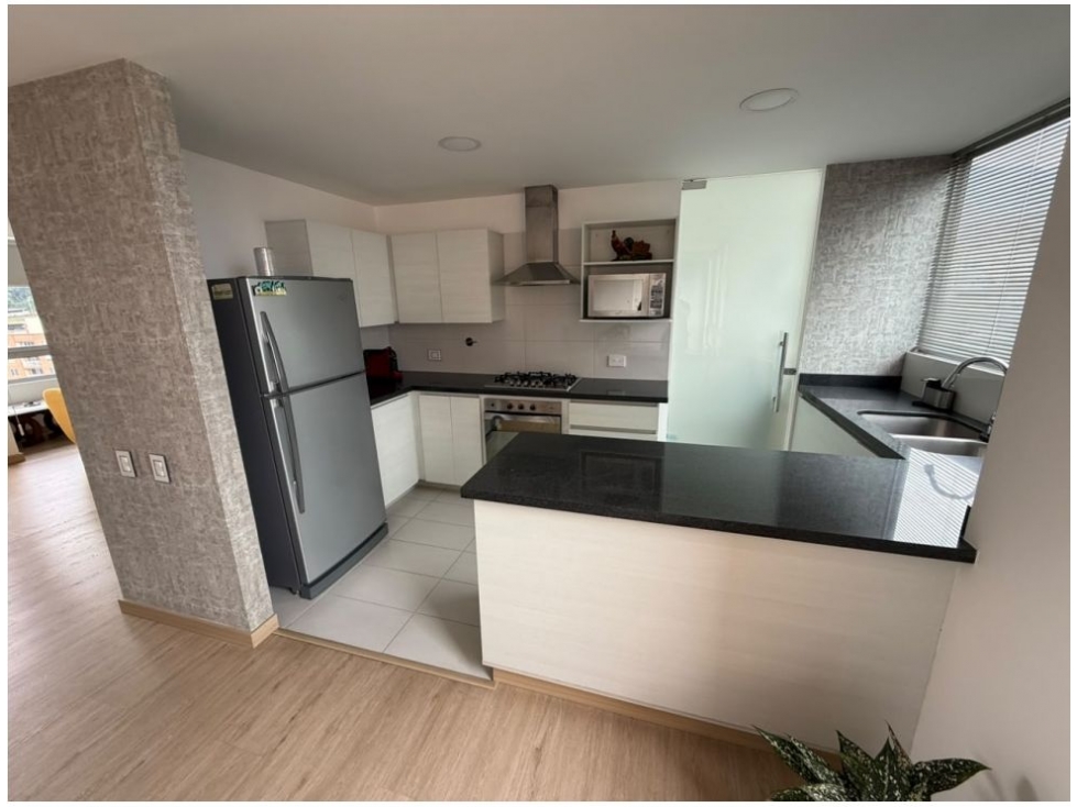 APARTAMENTO EN EL POBLADO SECTOR CASTROPOL — foto 4