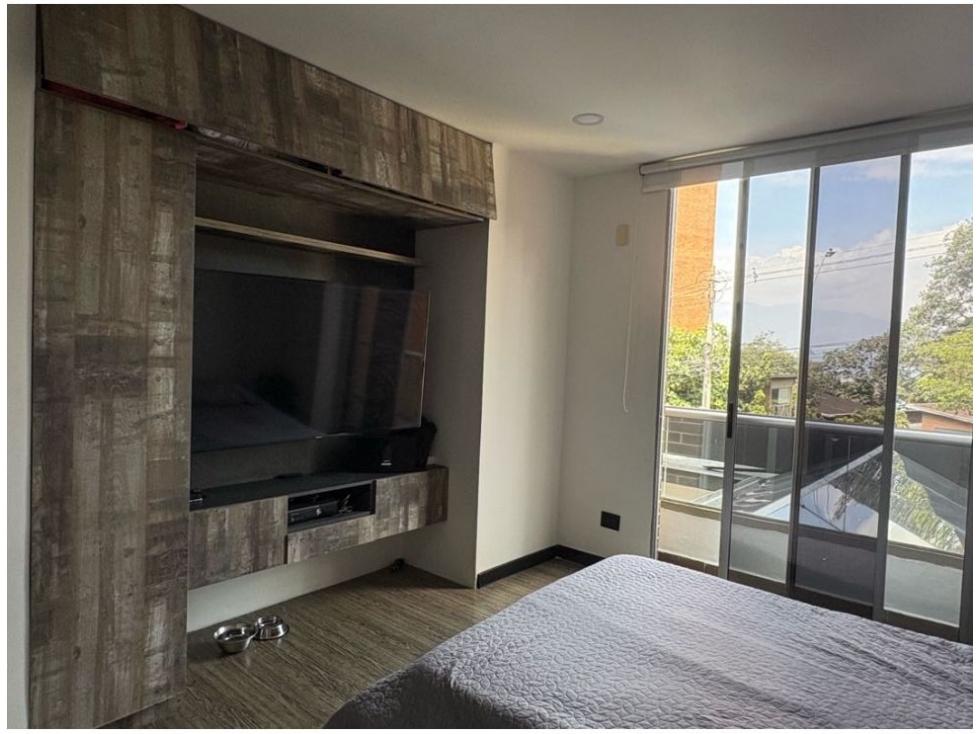 APARTAESTUDIO CON TERRAZA EN ENVIGADO SECTOR LOMA DEL ESMERALDAL — foto 6