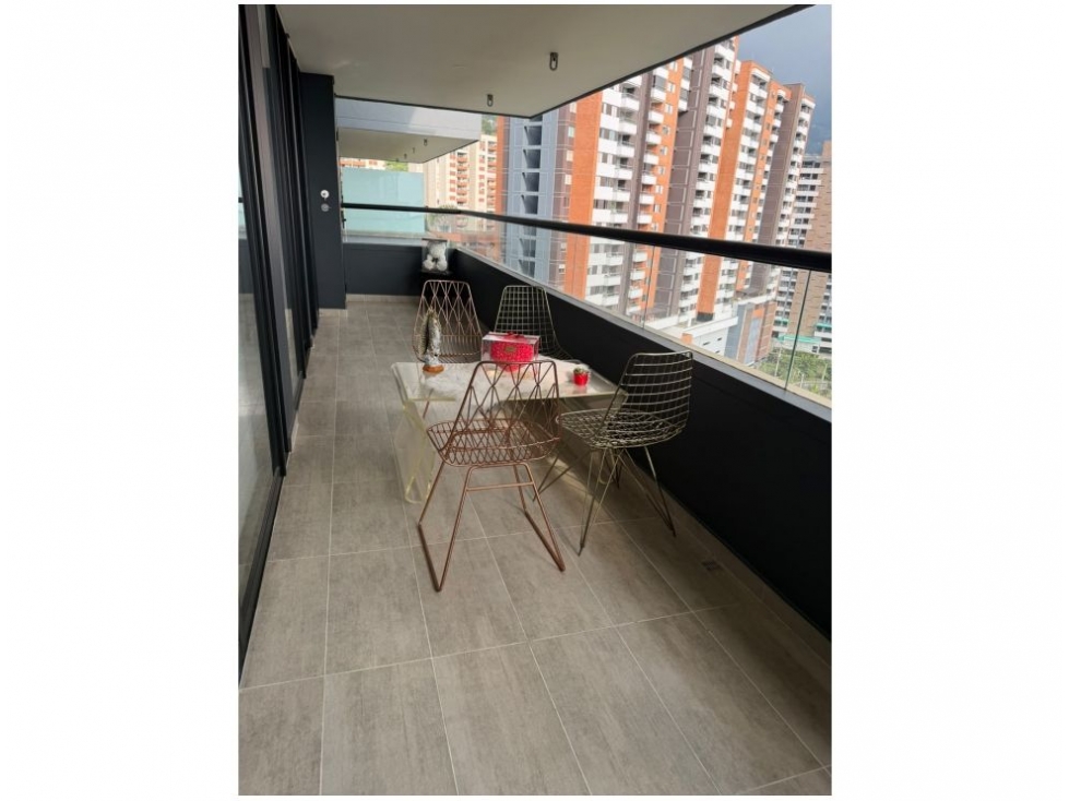 APARTAMENTO EN ENVIGADO SECTOR LOMA DE LAS BRUJAS — foto 5