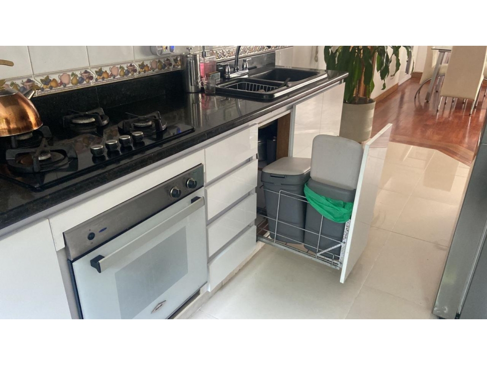 APARTAMENTO EN EL POBLADO SECTOR CASTROPOL — foto 6
